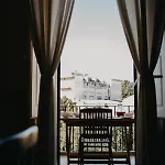 Piazza Argento לינה וארוחת בוקר 4*