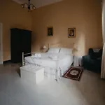 לינה וארוחת בוקר Piazza Argento