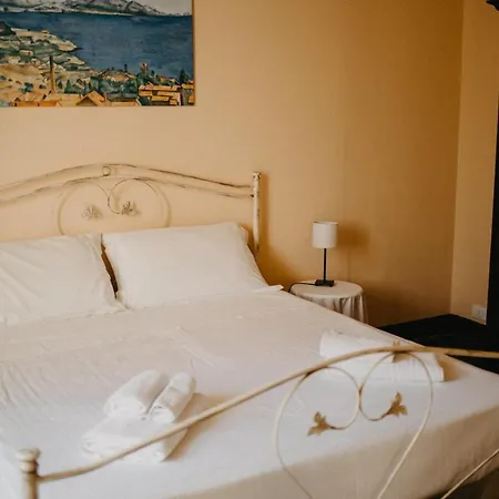 Piazza Argento 4*