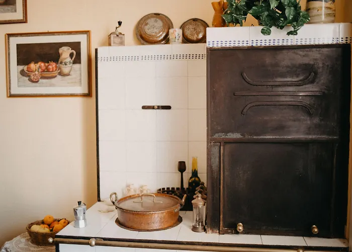 Piazza Argento לצ'ה