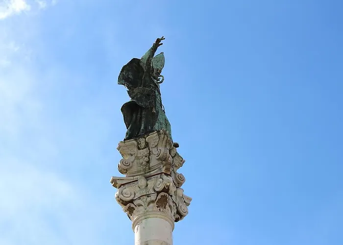 לינה וארוחת בוקר Piazza Argento