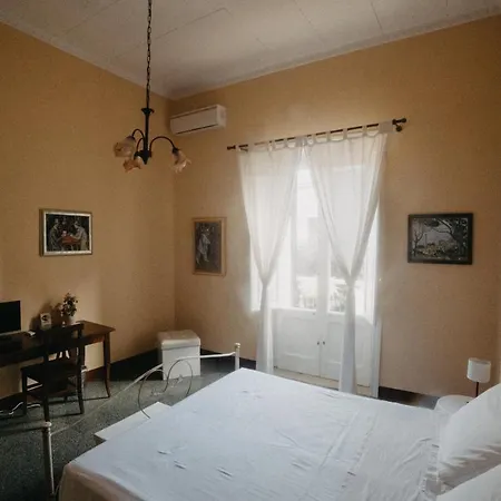 Piazza Argento 4*