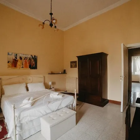 Piazza Argento 4*