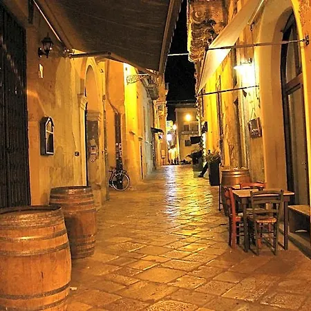 Piazza Argento Bed & Breakfast 4*