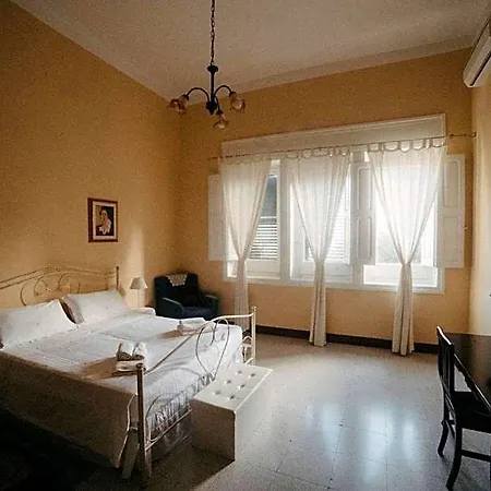 Piazza Argento Bed & Breakfast 4*