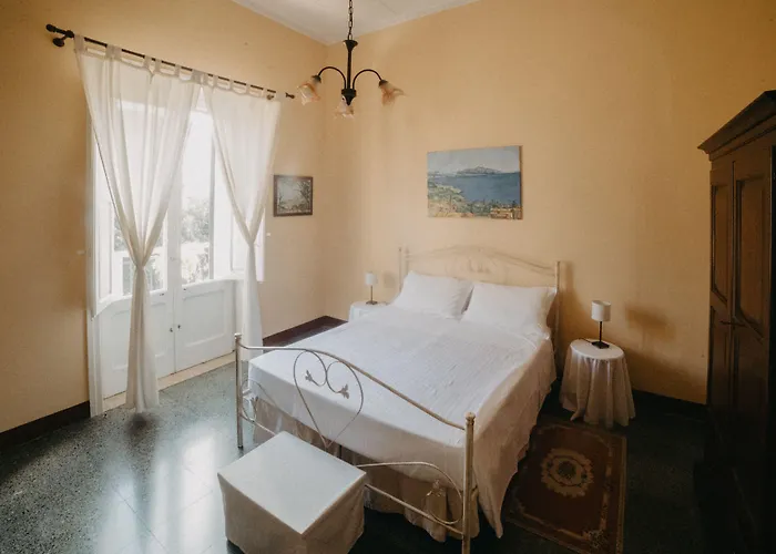 Piazza Argento Bed & Breakfast 4*
